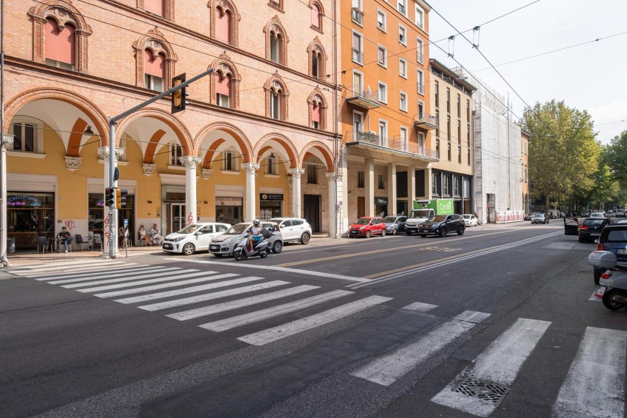 A Due Passi Dalla Pinacoteca Apartment Болоня Екстериор снимка